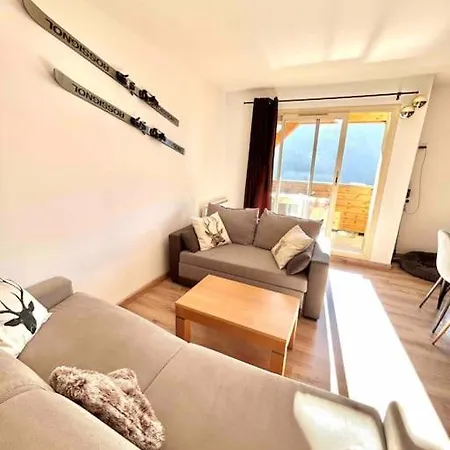 3p En Duplex A Isola 2000, 6-8 Personnes Apartment
